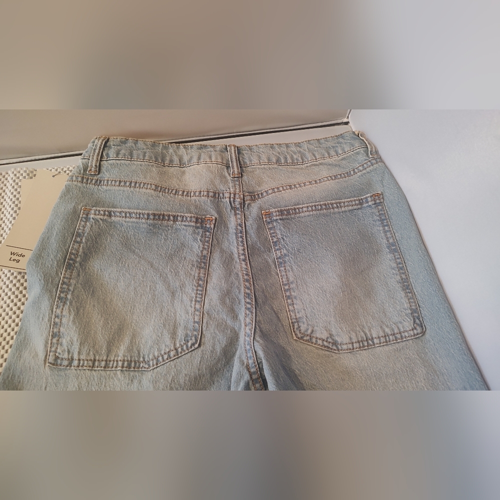 No Boundaries Women's Size 4 Mid-Rise Baggy Wide Leg Jeans Light Enzyme W/Tint - Picture 5 of 6